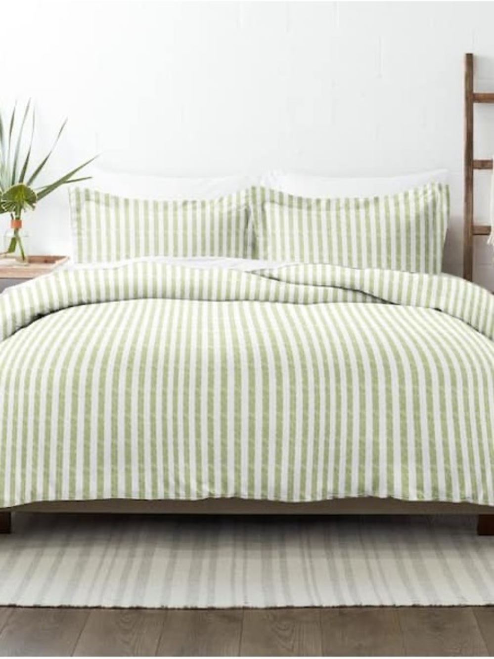 Green/White Striped 3-Piece Duvet Cover Set King/Cal King Zip Closure